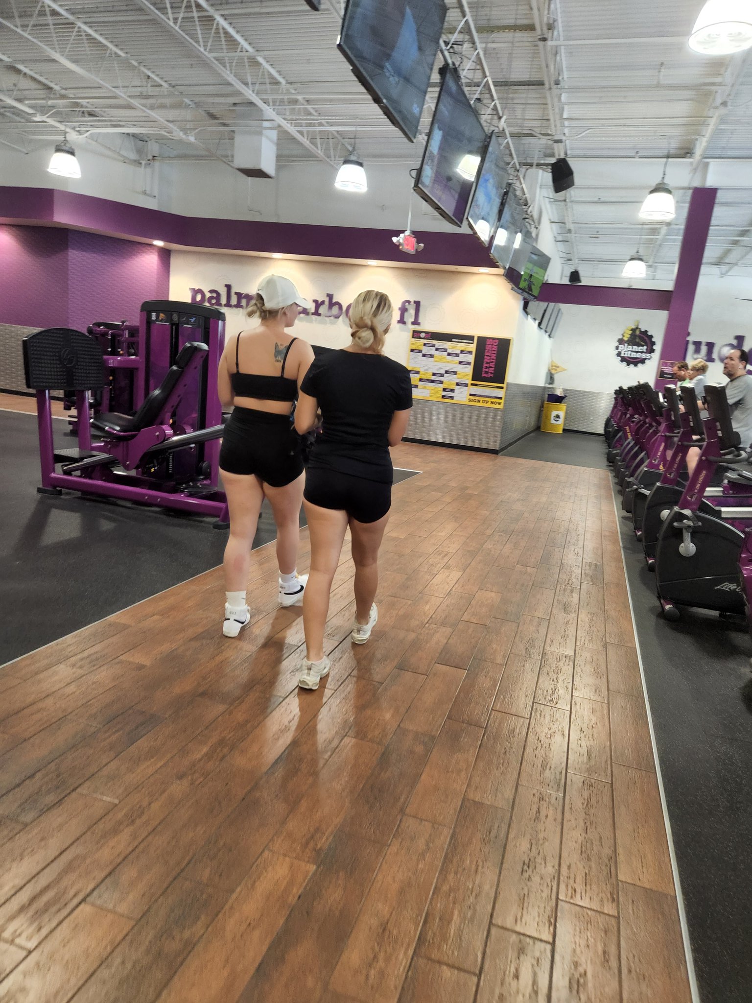 planet fitness near pomona