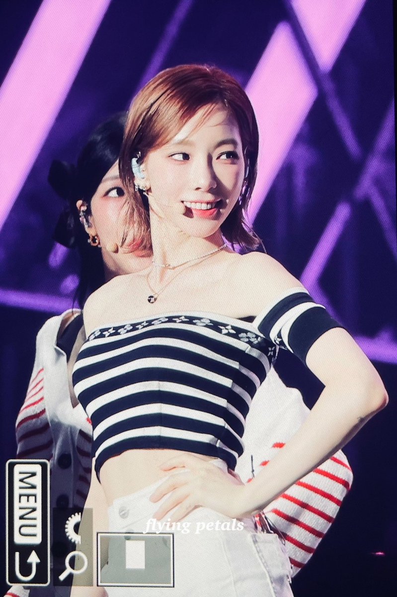 flying_petals's tweet photo. 220820 SMT
#태연 #taeyeon https://t.co/Xo8yLxHYWX