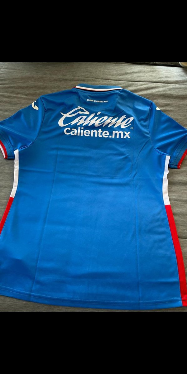 SportsSerrano's tweet photo. Hoy juega la máquina, solo hoy Sábado y mañana Domingo 21 obtén un precio especial en la compra del jersey para caballero de local, apoya a tu equipo y que Viva Cruz Azul https://t.co/5Qk8ehpOds