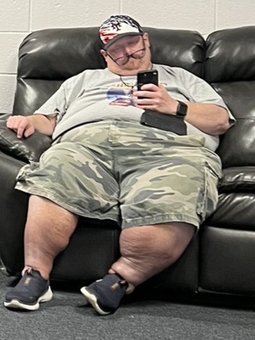TJ_Airwaves's tweet photo. The man, the myth https://t.co/mMWngNtIjZ