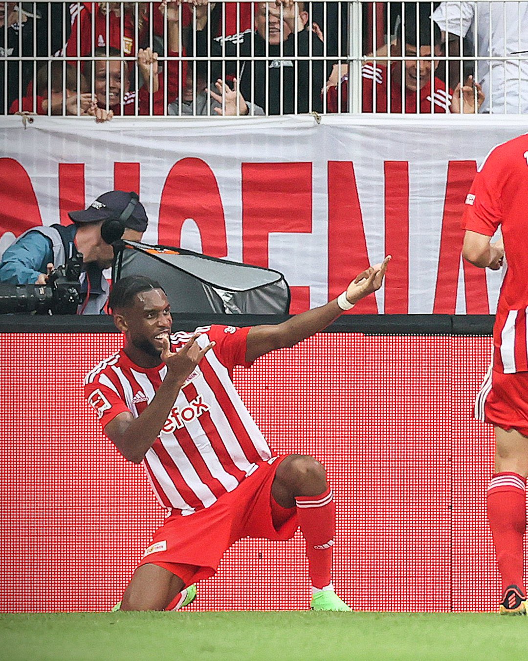USMNT On Twitter USMNT Striker Jordan Pefok Against Leipzig usmnt-on-twitter-usmnt-striker-jordan-pefok-against-leipzig
