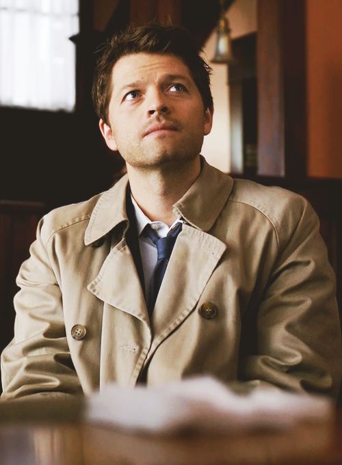 HAPPY BIRTHDAY!! MISHA COLLINS!        