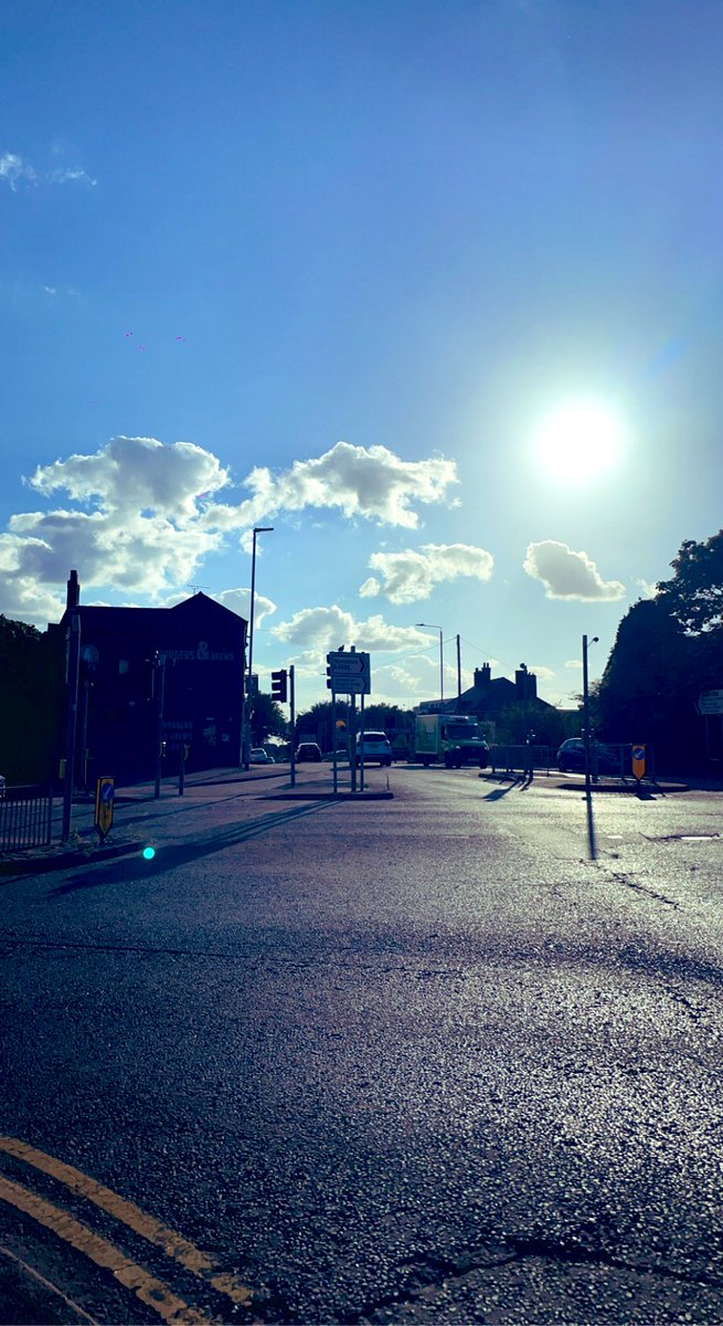 iamanaseef's tweet photo. #bluesky #evening #Hinckley https://t.co/tAhrJpzZfC