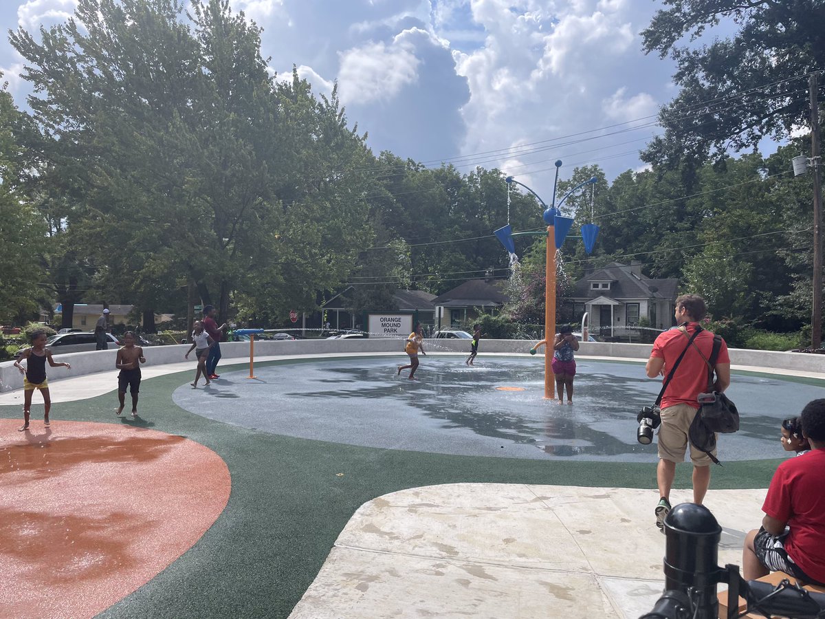 JStrick901's tweet photo. As part of our $100 million investment in parks, today we opened a splash pad in Orange Mound, with thanks to the neighbors, @MEM_Council &amp; @MEM_Parks team! https://t.co/LDMKD2kYLu