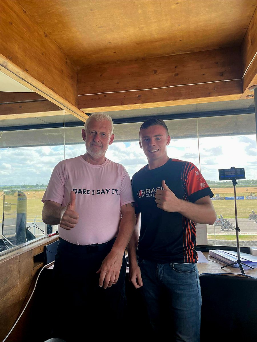 LDRRacing's tweet photo. What a great day at @CastleCombeUK with @NGRoadRacing to support @Nushy41 in the 600 series.. https://t.co/Db2Hge2f00