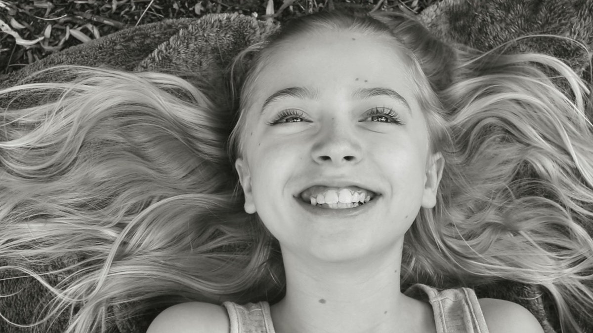 QB_Films's tweet photo. See @LodenSoleil in the short film @_DearFelicity_  💌
Coming August 26th to the @QB_Films YouTube channel! 
#indiefilm #independentfilm #shortfilm #filmmaking #movie #womeninfilm #femalefilmmakers #actress #actor #younghollywood #industrykid #acting #filmacting https://t.co/s9ONNDQuwP