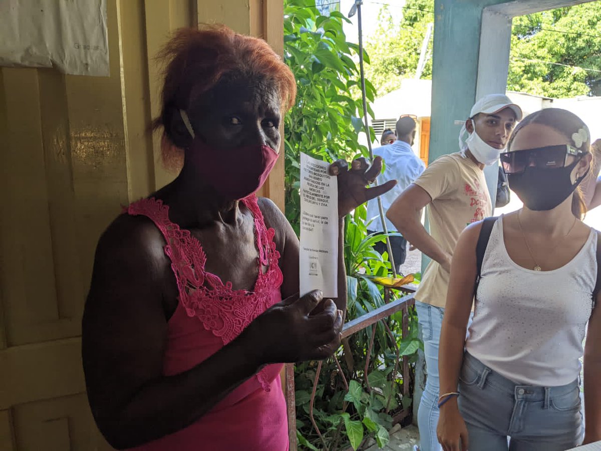 ucm_feugtmo's tweet photo. Pues.. entre activación de los proyectos OdontoSol y Ciencias Médicas en la Calle, reactivación de vacuna para menores y adultos mayores, pesquisa de casos activos y promoción de salud... intercambiaron experiencias con la población que una vez se unió para hacer salud🙌🏻‼️ https://t.co/PWznkISS4n