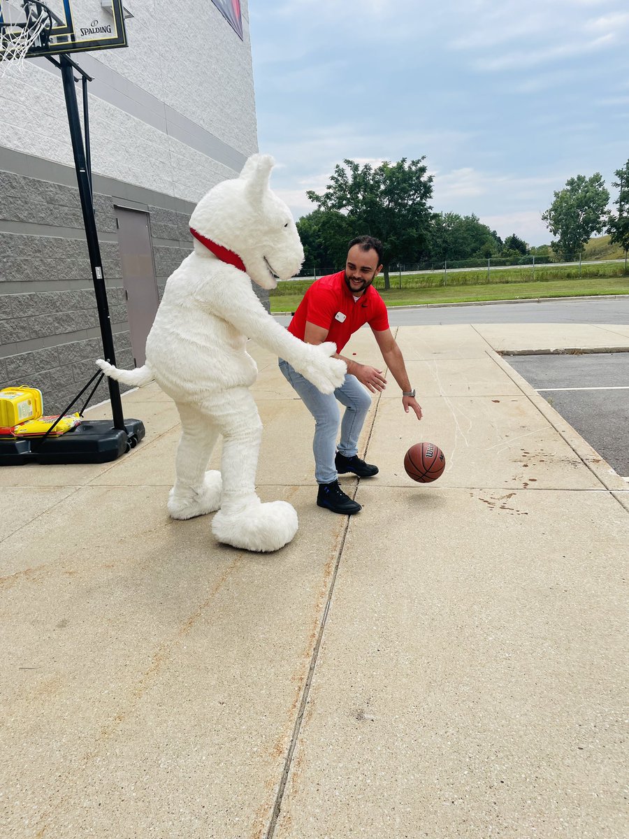 T1445 and Bullseye are ready for #NotreDame Move-In Weekend!!!! I couldn’t be more proud of this team and all their dedication!!          <a href="/ralph_mz/">Ralph Mosco</a>    <a href="/TheRealAlSpence/">Xxx sexy porn</a>    <a href="/mguraya9/">Manjot Guraya</a>    #lovewhereyouwork #FightingIrish #PlayLikeAChampion #RetailLikeAChampion