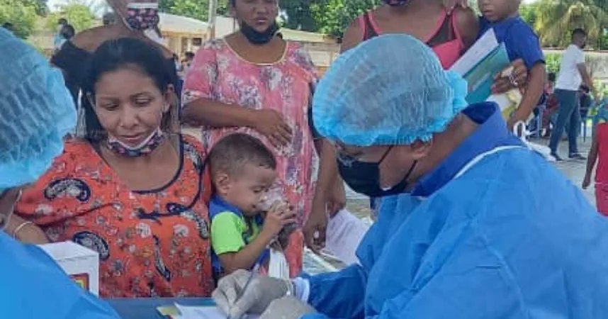 BraulioArias7's tweet photo. Bendecido Fin d Semana. Estuvimos en el Br #23deMarzo Pquia #IdelfonzoVazquez, Brindando una Jornada Médico Asistencial, Vacunación, Odontología, Peluquería, Atendiendo #Niños, #Embarazadas y #TerceraEdad Gracias a #ClinicasMoviles, el Apoyo del Líder Gobernador @manuelrosalesg🙏🏻 https://t.co/yp0RxWKBHh