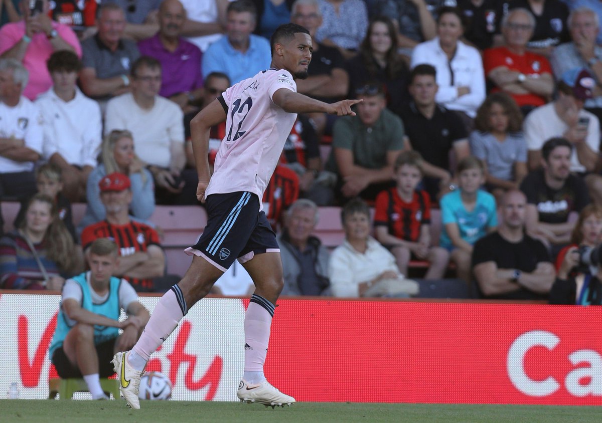 respawnedtargaryen on Twitter "Est gee’s switches and dracs verse"