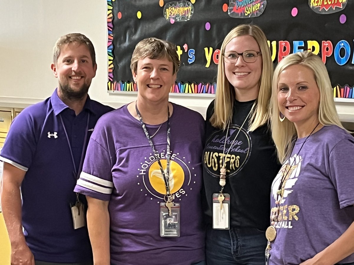 What a great team I get to work with every day! @HoldregeDusters #thedusterway #turnituptoesu11