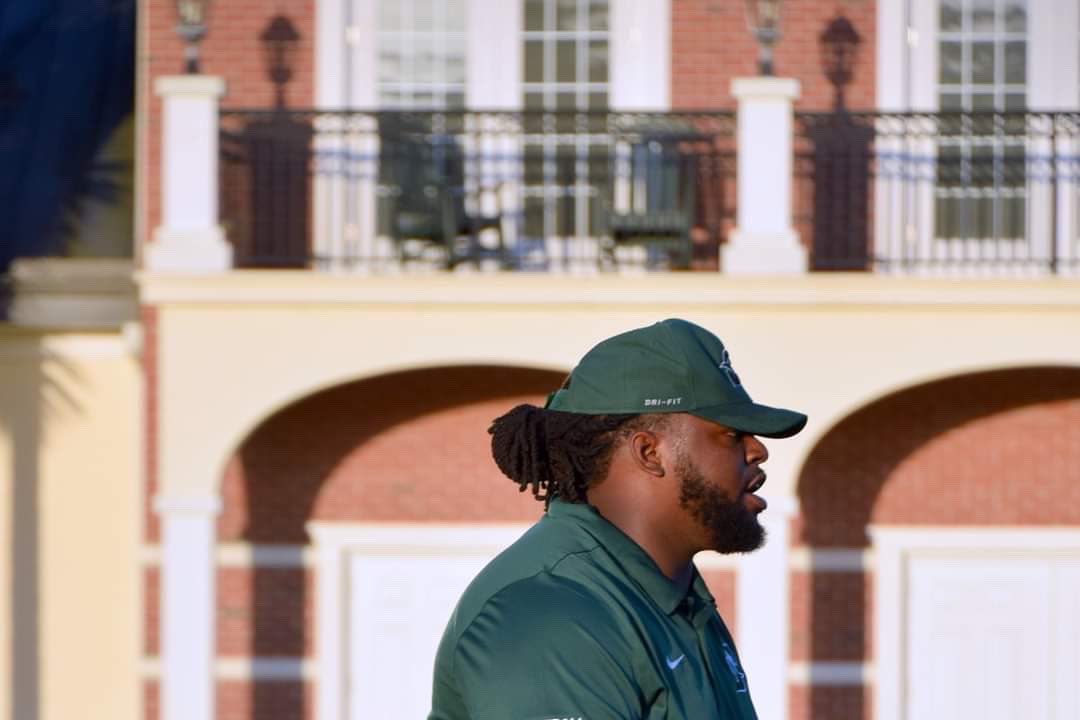 CoachZaneSmith_'s tweet photo. I am so blessed to be able to return to my alma mater, Stetson University, this season in the position of QC and Assistant DL Coach. I am excited and ready to work with this great staff to have a great year with the Hatters again. #hatattack #gohatters @StetsonFootball https://t.co/rTQjO5zsNb