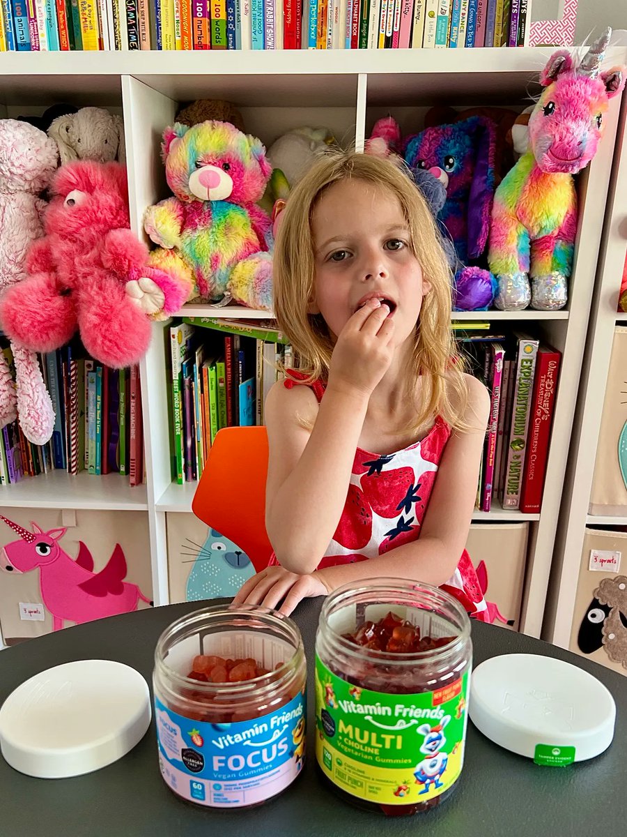 GoldCoastGirl__'s tweet photo. #ad 4 BACK TO SCHOOL FINDS >> https://t.co/tT6n9tpx1D  >> with @corefoodservice @WesternChiefKid @vitaminfriend @WowWeeWorld @BabbleBoxxTeam #cool4schoolBBxx #corecrew #vitaminfamily #westernchief #FashionFidgets #WowWee #Walmart https://t.co/WFPexRNxHM