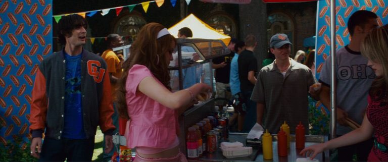 moviecola's tweet photo. The House Bunny (2008) https://t.co/FHQ5PVLO8r