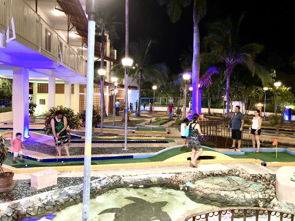 GolfitoI's tweet photo. Tardes de diversión en Ixtapa? Ven a Golfito Ixtapa !! No te lo puedes perder !! @VisitIZ @IxZihuatanejo @marychuymendez @jorgexsa @Sectur_Guerrero https://t.co/6QMziHT9hn