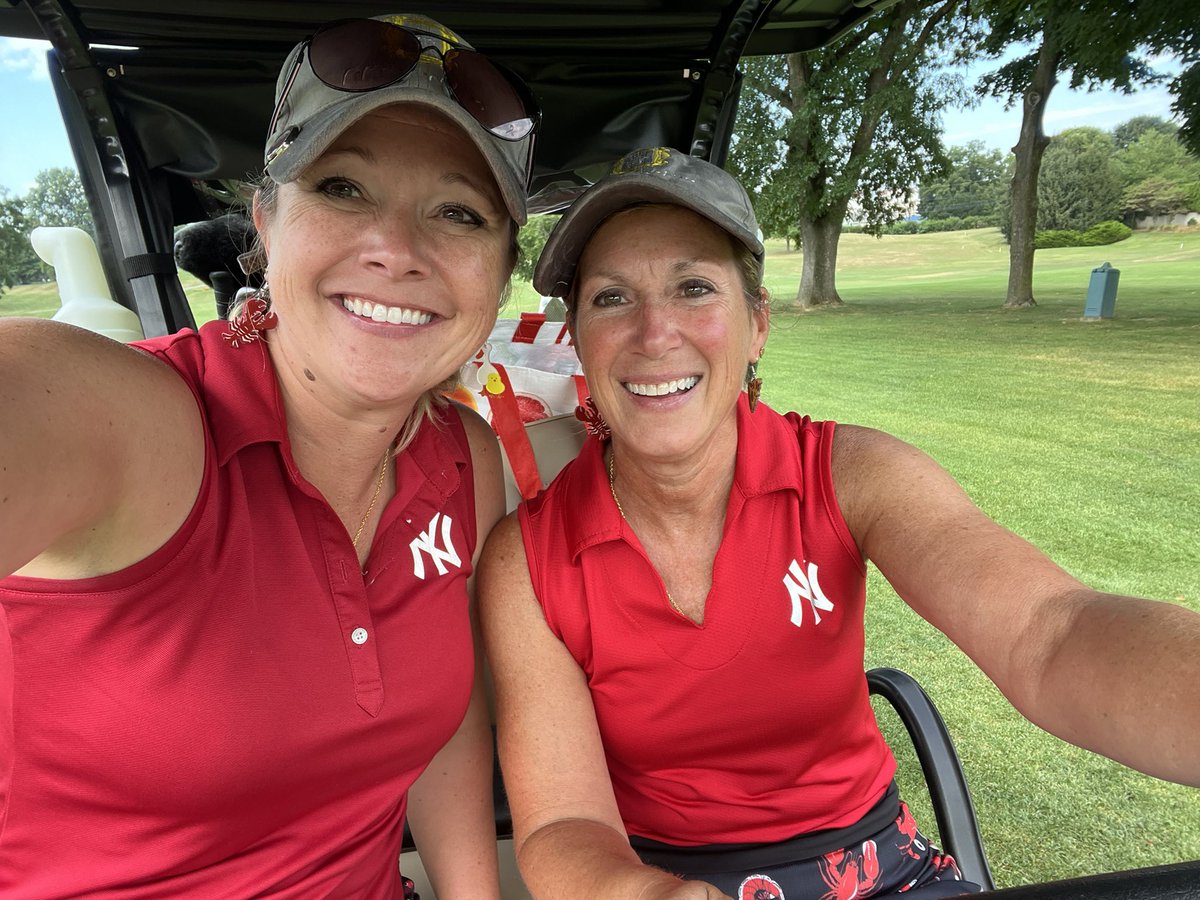 Aliciak614's tweet photo. Hershey’s member/member tournament - have to represent!  Let’s go yanks in Chocolatetown PA! @Yankees @InsideHershey https://t.co/ssUVMzzzTU