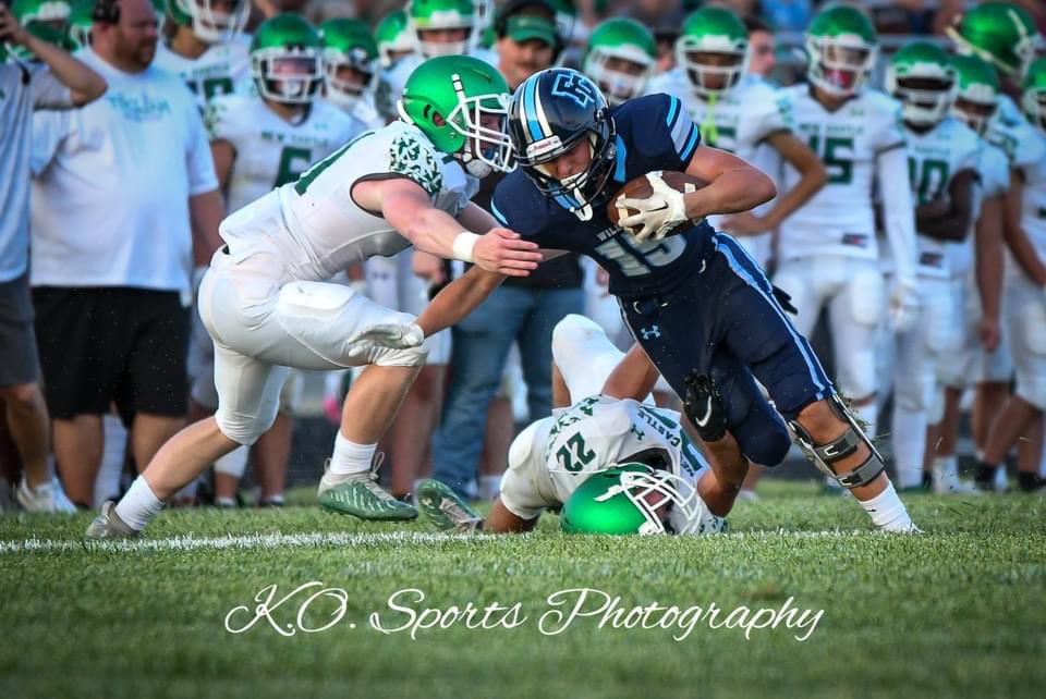 kosportsphoto's tweet photo. Bring on those Friday Night Lights https://t.co/Pc9rHVd6Mx