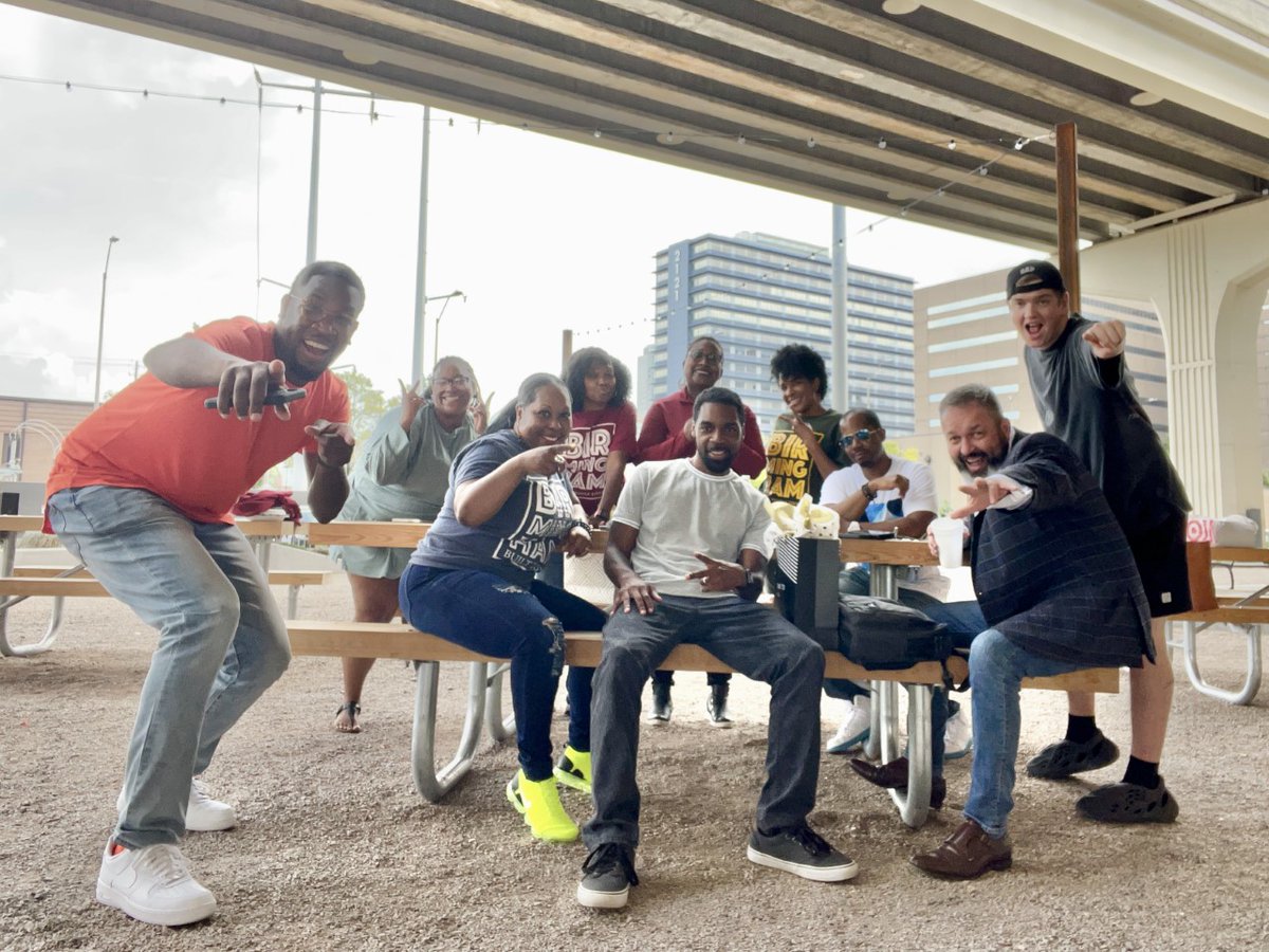 etbowser's tweet photo. Yeah I'm biased but I believe we've got the best team in City Hall. Though we're mostly in the background, our impact is felt.
So much talent, so much creativity, so much passion to push our city forward. Proud of these faces. #TeamOPI https://t.co/Au1WszAQmv