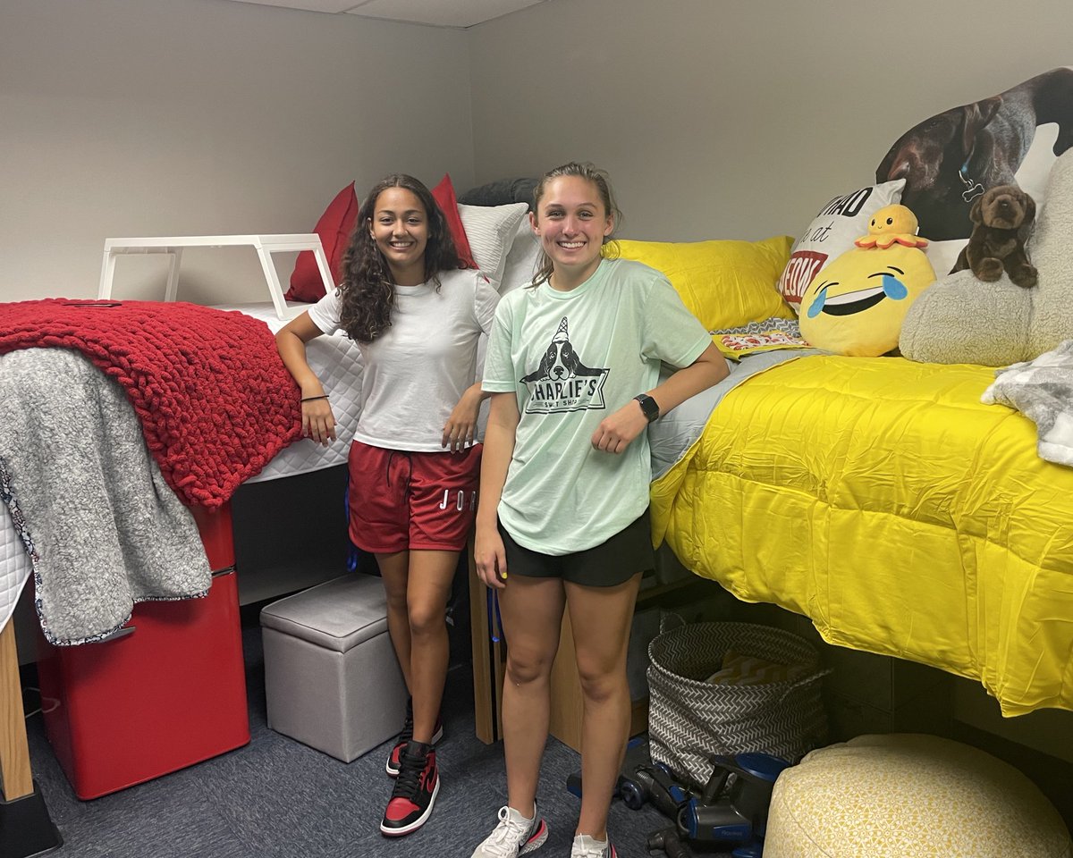 UDallasWBB's tweet photo. Pt. 2 .. so excited to have them all on campus! https://t.co/vuWGRGqwAC