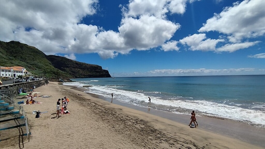 RADIOCANALFM's tweet photo. A Praia Formosa em Santa Maria.

Mais um dia fantástico para o Festival Maré de Agosto 🤘

 #marédeagosto #hotelcolombosantamaria #CanalFM #ciproturhotelgroup #santamaria #acores #mare38 #confrariadamaredeagosto https://t.co/3JNsxl9QAg https://t.co/o7PQfAqiQk
