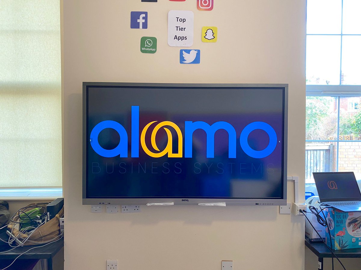 AlamoBusiness's tweet photo. Another great panel install there by Ryan, one of our installation engineers. Our new #logo looking good there too 👌 #eduit @BenQBusinessUK https://t.co/MulWFKX7yB
