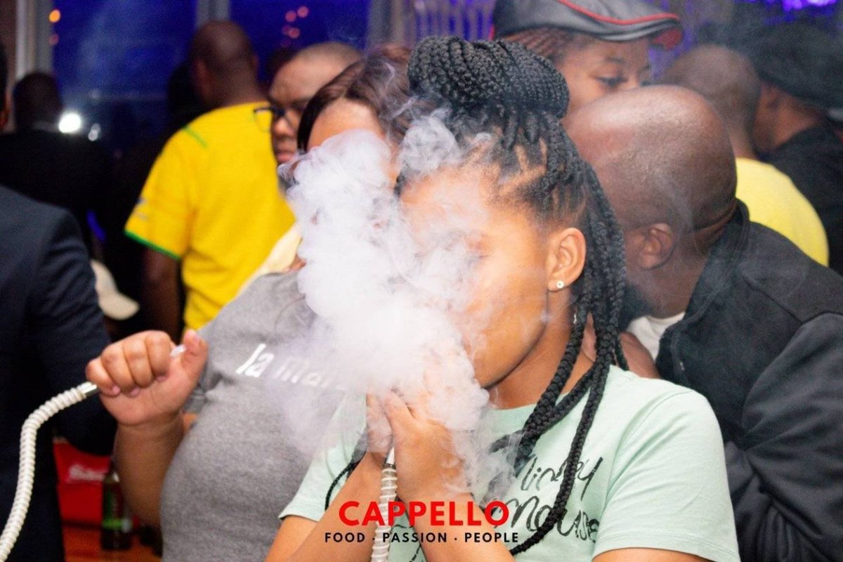CappelloGhandi's tweet photo. Chill sessions, dinner and a vibe today with @JustMo_DJ π₯π₯π₯
#Cappello #SocialSaturdays
#OutWithFriends
#DinnerTillDawn
#TheElegantVibe
@nTk_dj @Dj_FrancovichSA
#FoodPassionPeople https://t.co/BexEyUMpRI