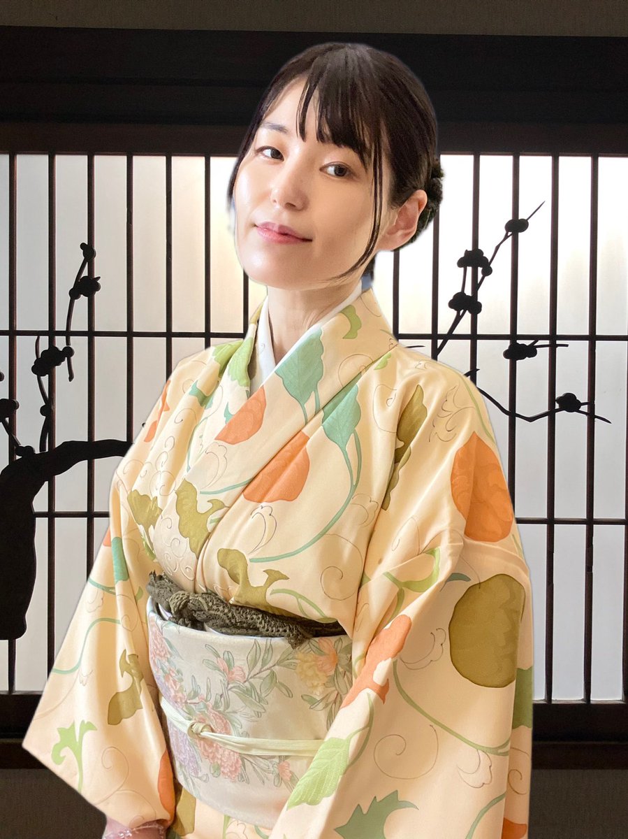 Luna_kimono's tweet photo. ファイナルステージ始まります🙇‍♀️
08/21 - 12:00:00 ~ 09/25 - 20:59:59まで、最後まで駆け抜けていきたいと思います。皆さん応援よろしくお願いします！
沢山の人へ私の音楽を届けていきたいです🎹🌙
#相互拡散お願いします
＃着物秋華 
＃THECONTEST https://t.co/tHtx8gH97O