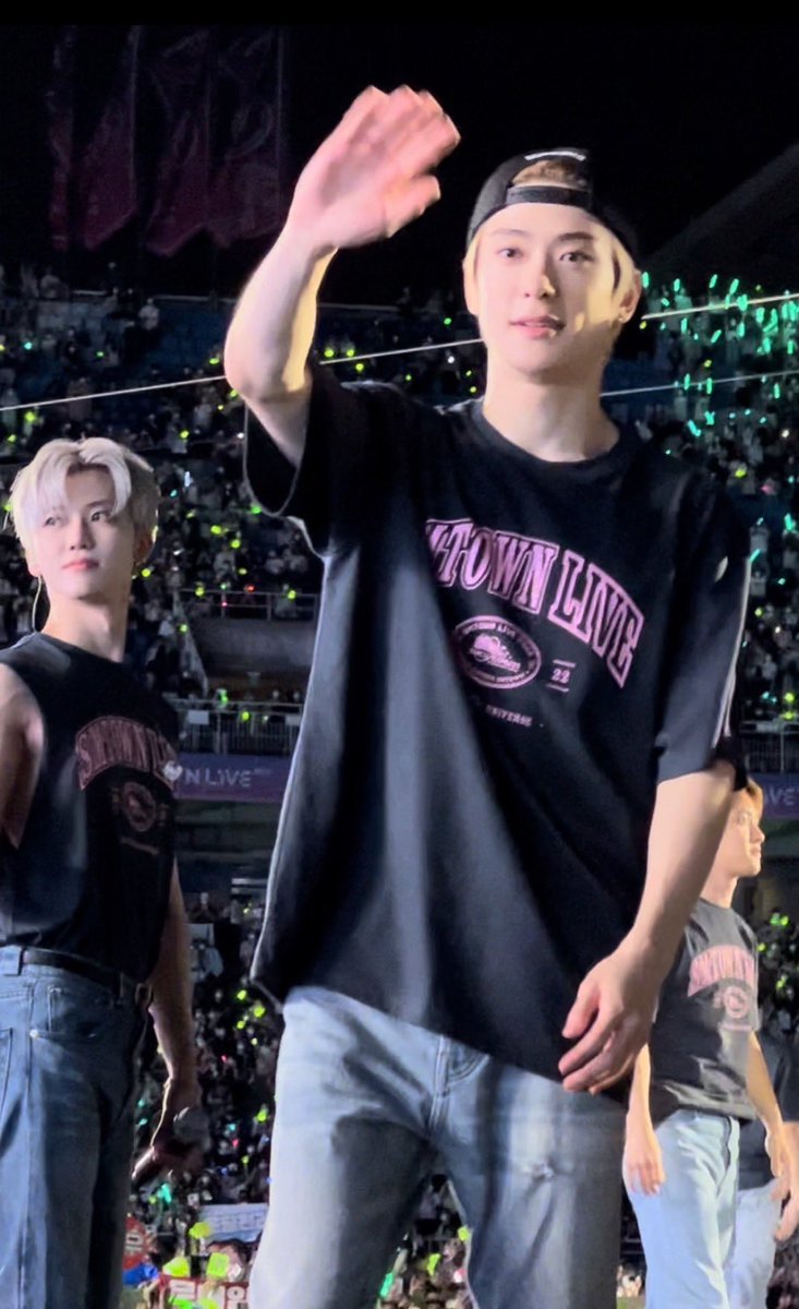 JAEMIN AND JAEHYUN IN THIS PICTURE 🫠 THE 2 JAE'S