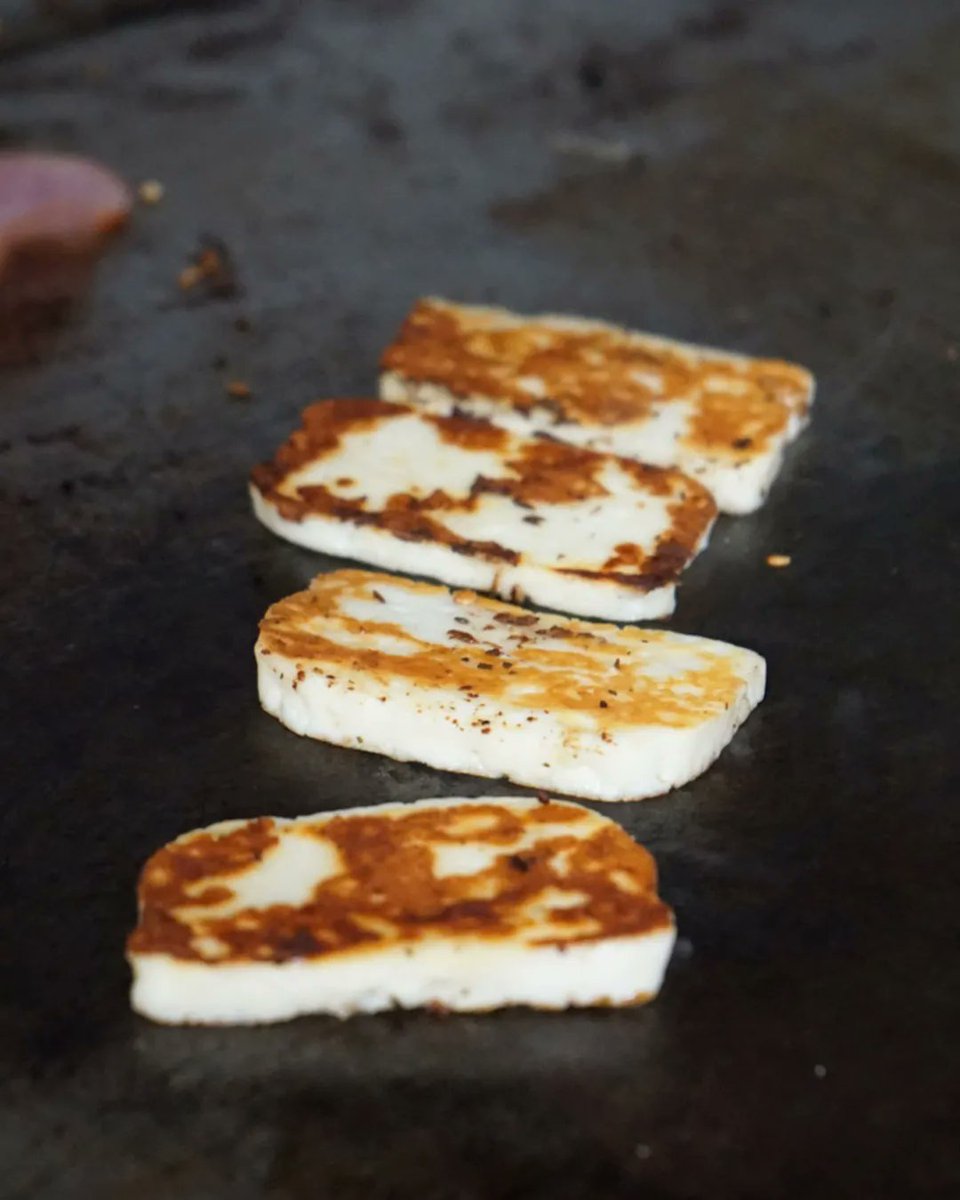 GuiltyPlgf's tweet photo. There’s always room for halloumi! Add it as an extra or go straight for our halloumi burger. See all our burgees and wraps via the website: https://t.co/6VQ3alF0Ii 

#GuiltyPleasuresLoveGoodFood #Stockport #HalloumiBurger #Halloumi #Cheeseburgers #Burgers #Takeaway #Macclesfield https://t.co/R5hkx4GIw4