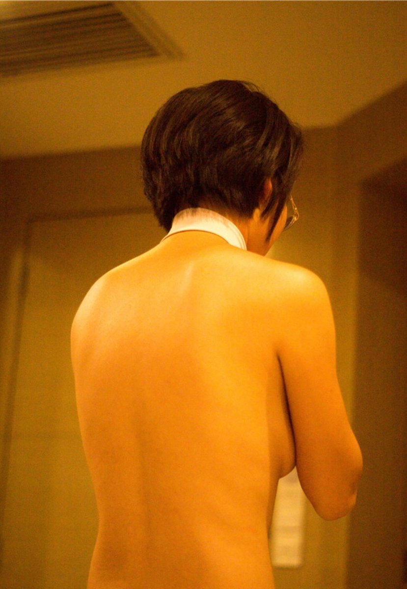 短发女生也可以性感和可爱