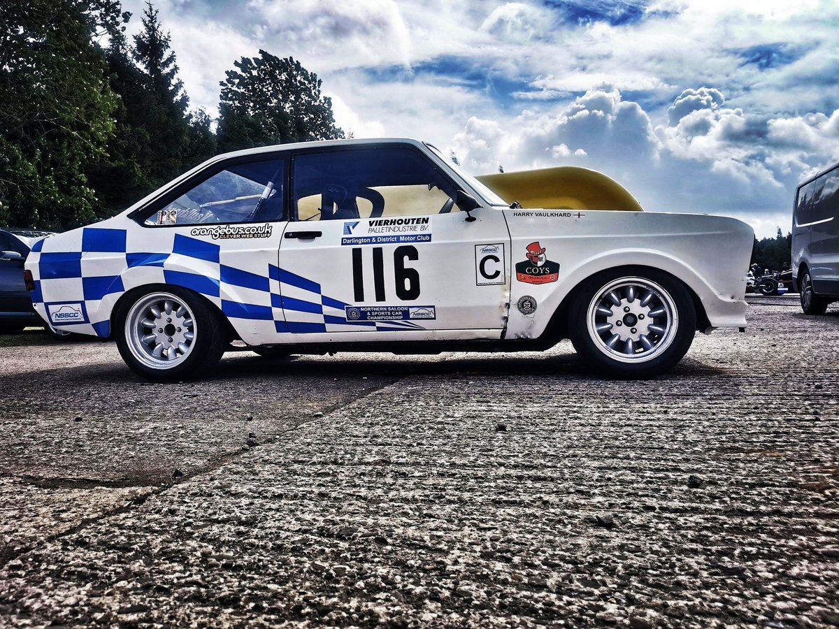 This weekends adventures at Croft Circuit. 

#racing #fordescortmk2 #croftcircuit #racecar #ford #mk2escort