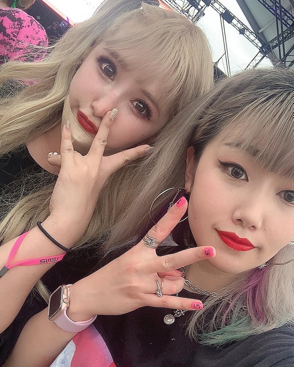 kochamaa's tweet photo. 2ne1に会いたい😭❤️🫶 https://t.co/DZI6c5jN3w