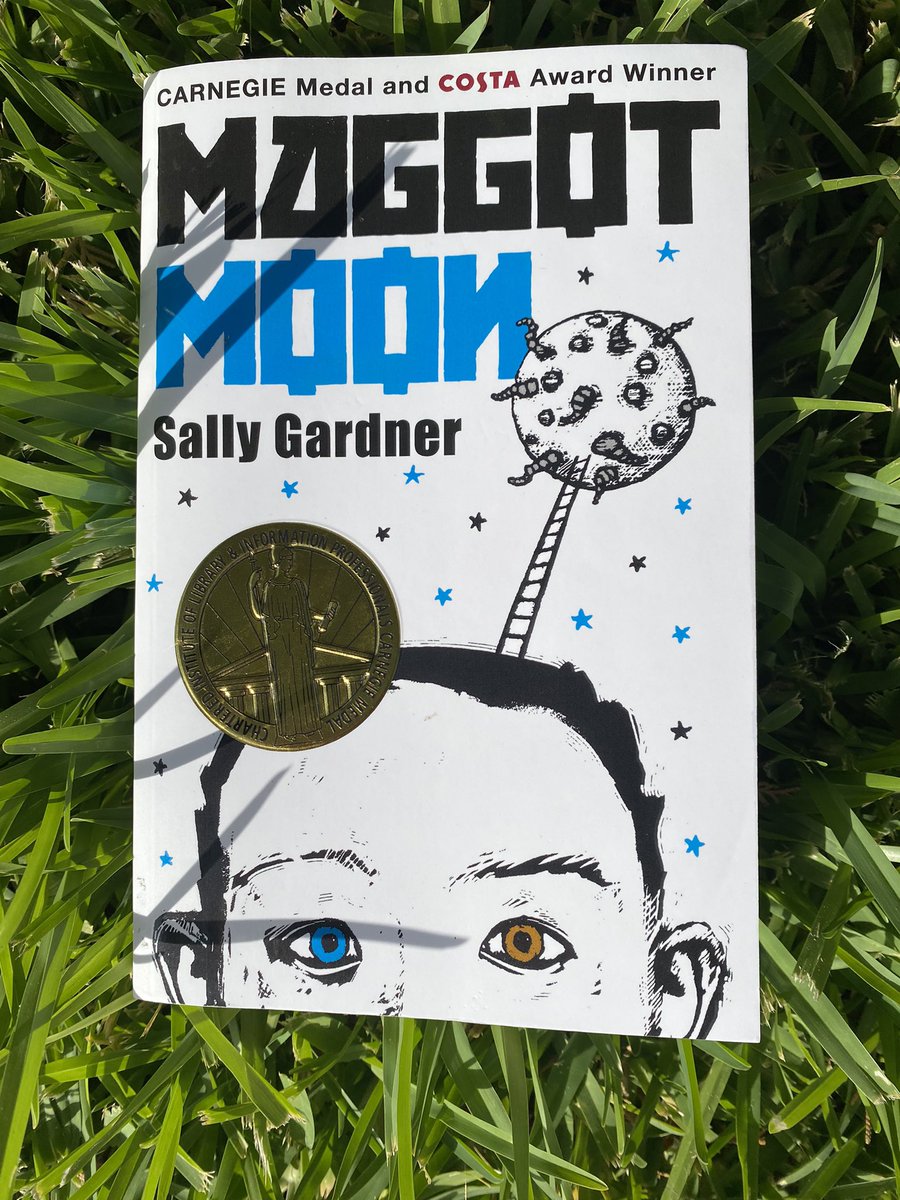 KevC46's tweet image. I first read #MaggotMoon @TheSallyGardner @HotKeyBooksYA nearly ten years ago and I remember being profoundly moved by this brilliantly written, captivating, dark, chilling and disturbing novel. In the intervening years it has lost none of its power and is a truly remarkable book