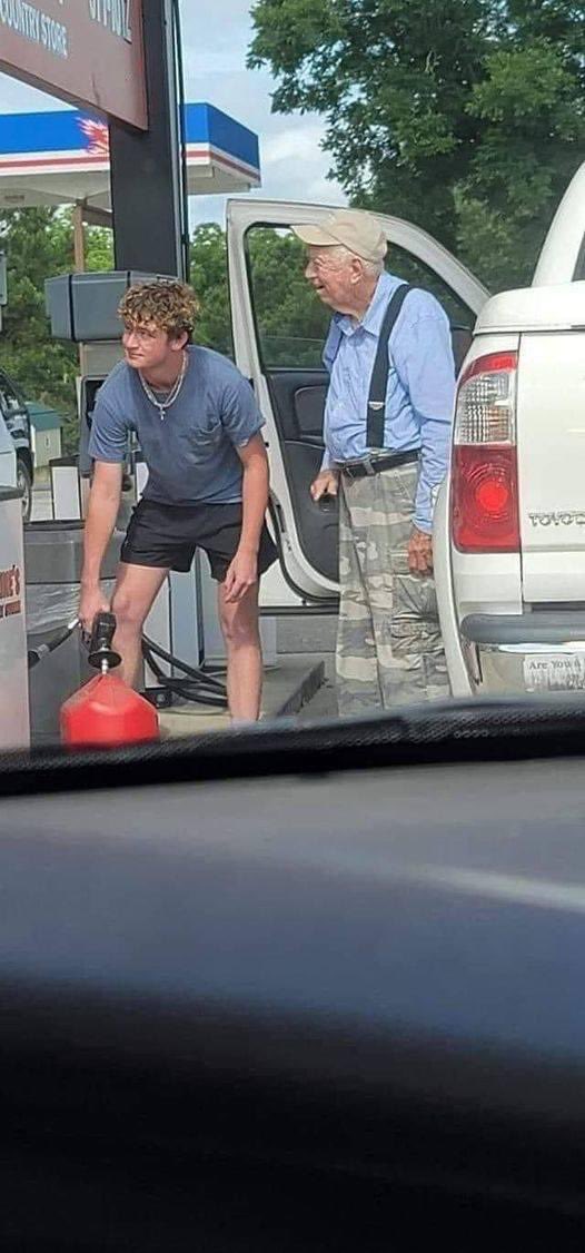 Chad Hymas tweet media