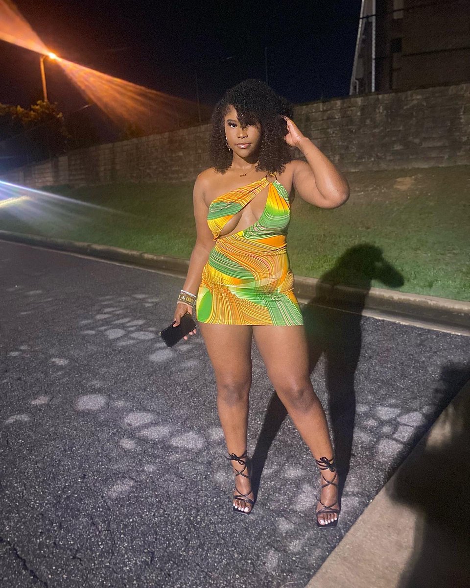 Princess_katera's tweet photo. Your best bet 🍀. https://t.co/Y55Ffpor1e