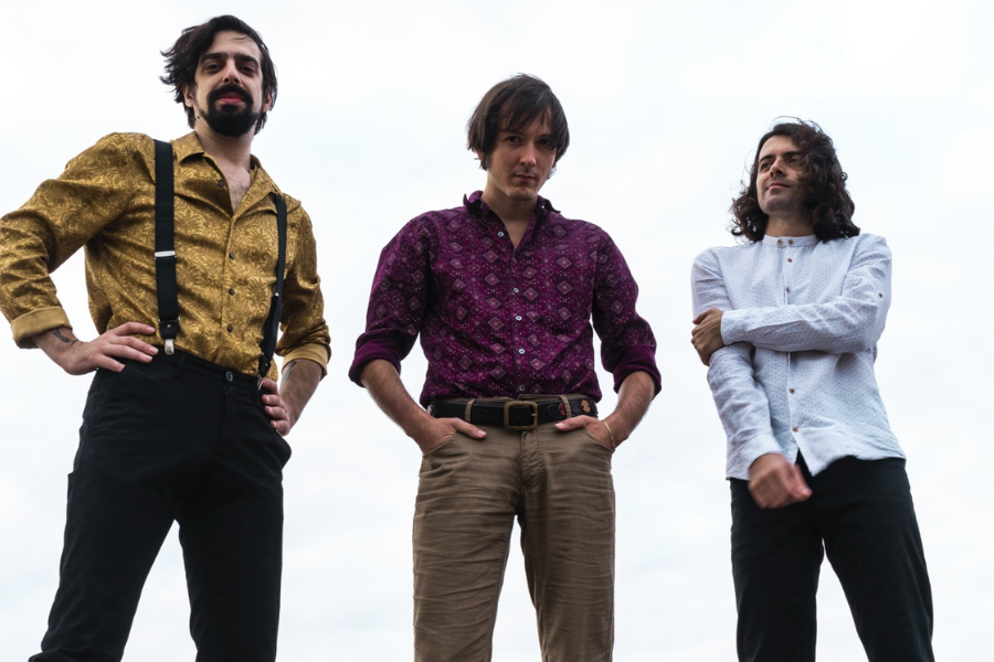 Renkli sahne performansları ile tanınan İstanbul çıkışlı rock grubu Eskiz, Düş Ormanı’nı Tamar Records ve GRGDN Müzik iş birliği ile yayınladı.
<a href="/_Eskiz_/">Eskiz</a> <a href="/RecordsTamar/">Tamar Records</a> <a href="/grgdnmusic/">GRGDN</a> 

birbabaindie.com/eskizden-yeni-…