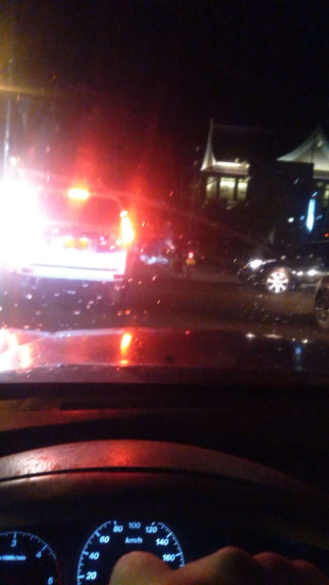 mansxd88's tweet photo. ອາກາດໂຄດດີເສຍທີ່ບໍ່ມີບ່ອນໄປຕໍ່ 5555 https://t.co/WCWtMv5EHu