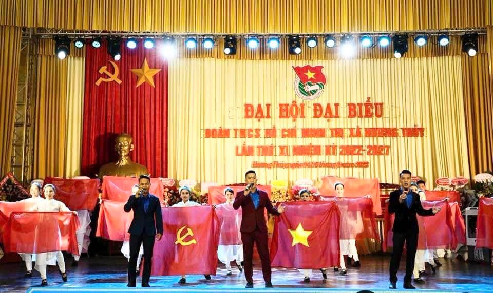 NguyenDuyTri13's tweet photo. Happy Vietnam Army Day https://t.co/aSJxDs3nka