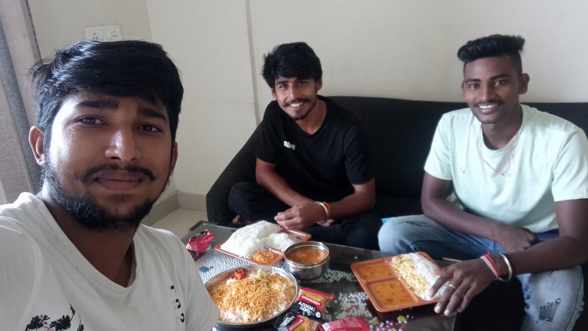 PNarayanr's tweet photo. Har pal apna aise jiyo jaise ki akhiri ho✨ #puneindia https://t.co/uE7bKL1SKY