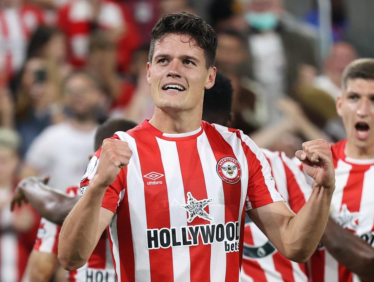 Futbol de Inglaterra on Twitter "Christian se convierte en el