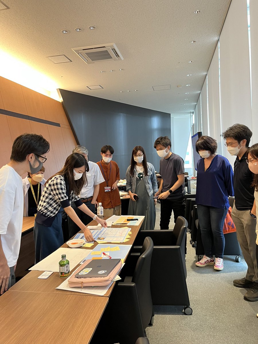 acetrigger_99's tweet photo. 未来館でワークショップやりました！
ワークを通して、どうやったら微生物多様性を高めてられるかを全員が真剣に議論してくれて非常に嬉しかった！
高校1年で微生物の研究を始めた10年前も、大学で都市の微生物を調べ始めた6年前も、こんな���景は全く想像できなかった。
しつこく研究続けてよかった！ https://t.co/KvONVNEs5w