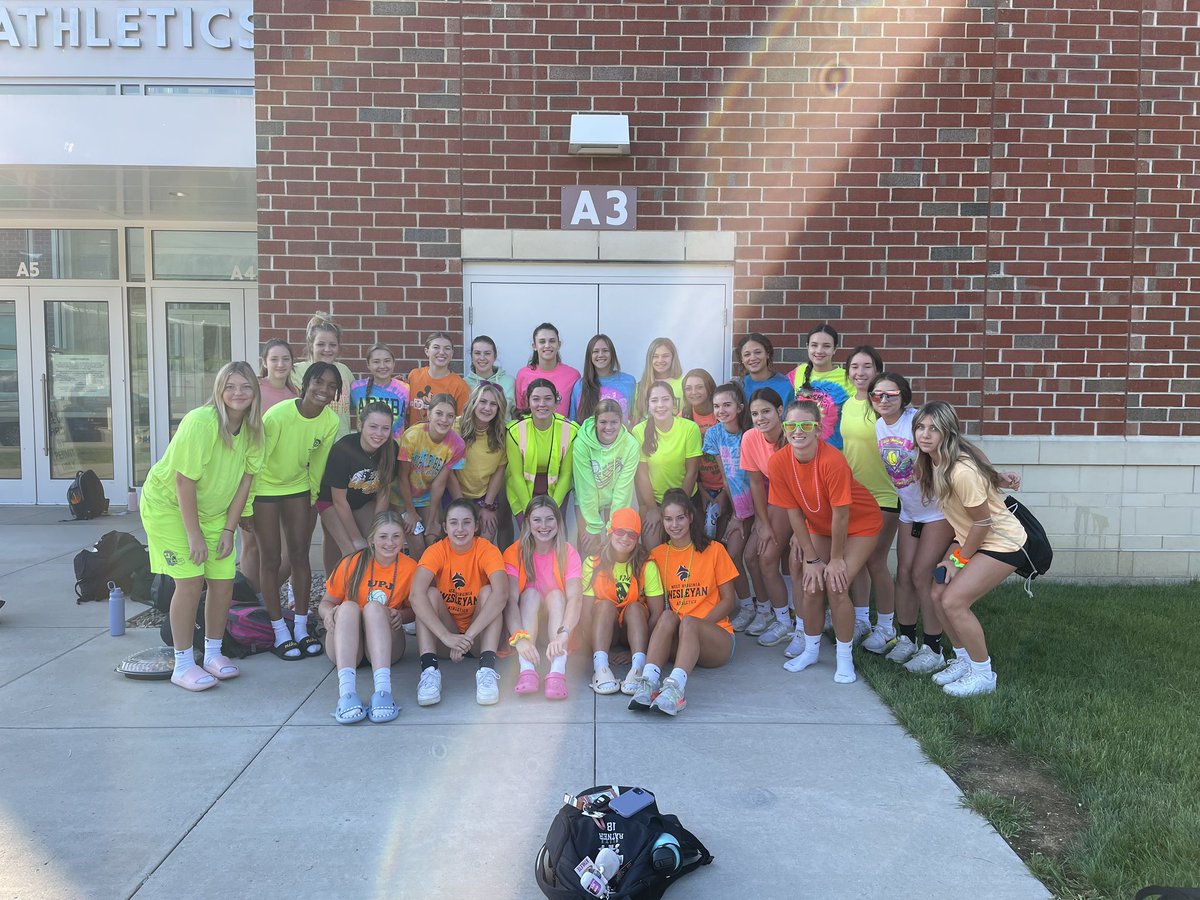 tjgirlsvb's tweet photo. Day 6✅ Theme: Neon🌟💚🧡💕
The 2022 tjvb camp week is officially over‼️We are so ready for this season!! #jagmachine https://t.co/R01HiA7ajm