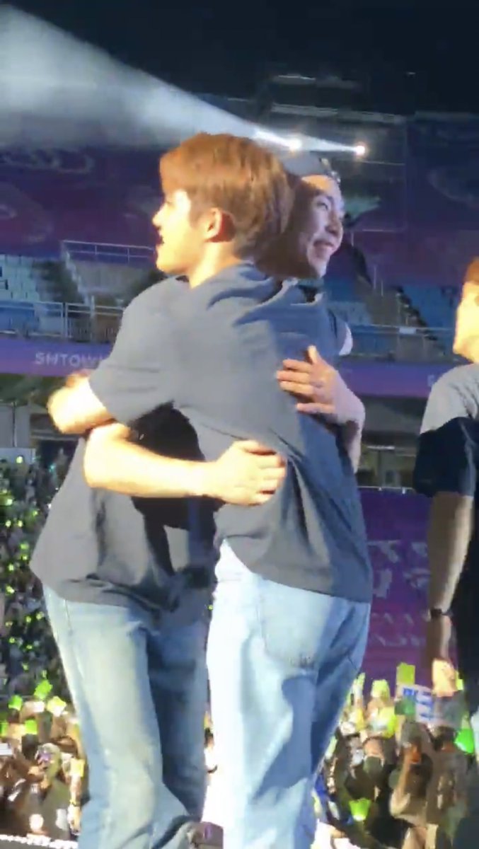 a_ki_ra_D's tweet photo. ฝันที่ไม่กล้าฝัน คยองซูกับจอห์นนี่อะ 😭😭😭😭😭😭😭😭😭😭 https://t.co/7NpN58XpjD