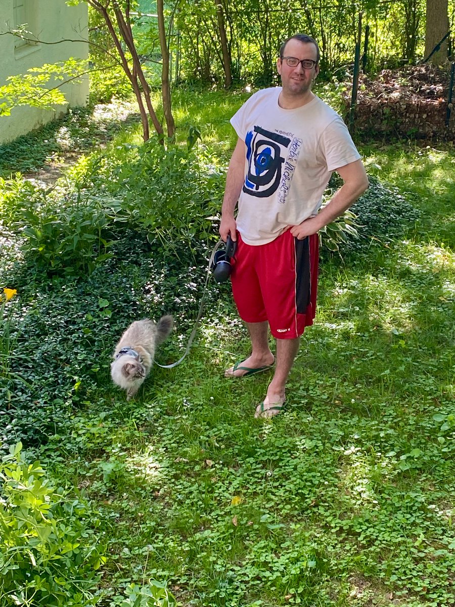 alissafig's tweet photo. Happy Birthday to the love of my life and the best cat dad on earth! Love you so much @Mrjjrocks!!! 🎉🎊🎂 https://t.co/bNGbUzGJ4K