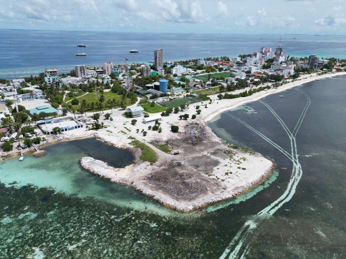 cappo_solah's tweet photo. އެތަށް  ވެރިކަމަކާ،  އެތަށް  އަހަރަކުން  މާފުއްޓަށް  ޖަމާވި  900  ޓަނަށްވުރެ  ގިނަ  ކުނި  ނައްތާ  ސާފު  ބިމަށް  ހައްދަވާ  ދެއްވީ  މިސަރުކާރުން.
@ibusolih @anuahsa @AnsarAbduSattar @AfshanLatheef @MoEnvmv https://t.co/URJpjW0tjd