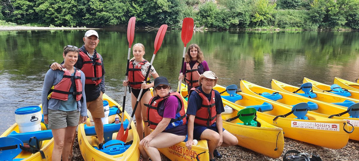 lloyde48's tweet photo. @Badgerales Kayaking down the Dordogne river in France with our brilliant friends. Even a little rain didn't dampen our spirits. Perfect. https://t.co/IvSiKxc8WH