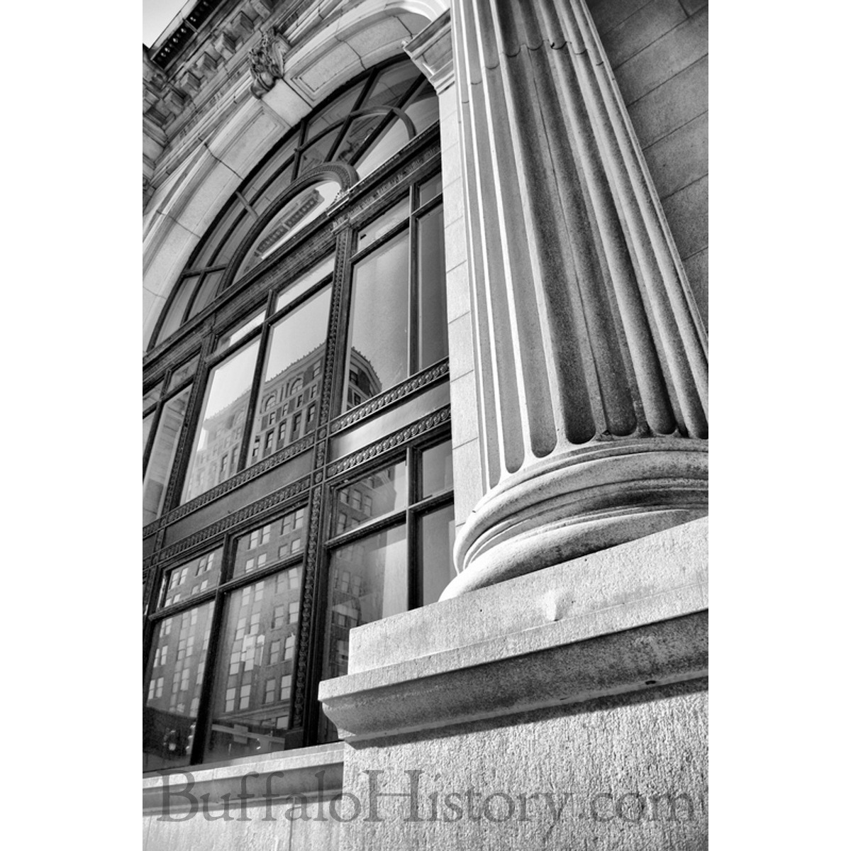 bflohistory's tweet photo. A modern view of the Buffalo Savings Bank - Visit us to see more Modern Photography!
#buffalohistory, #buffalove, #buffalony, #buffalo716, #history, #modernphoto, #poster, #homedecor, #photography https://t.co/4wdXNXsOen