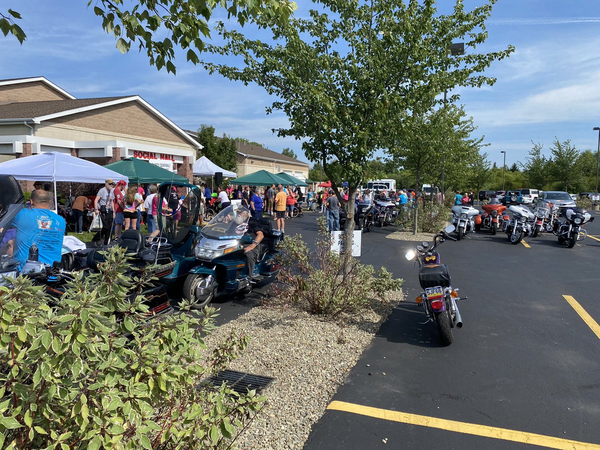 PSPTroopEPIO's tweet photo. Honored to assist with the Victory Ride. EHCA puts on this event to allow individuals with special needs a chance to feel the wind in their hair. #EHCA #VictroyRide https://t.co/7dZpjx110o