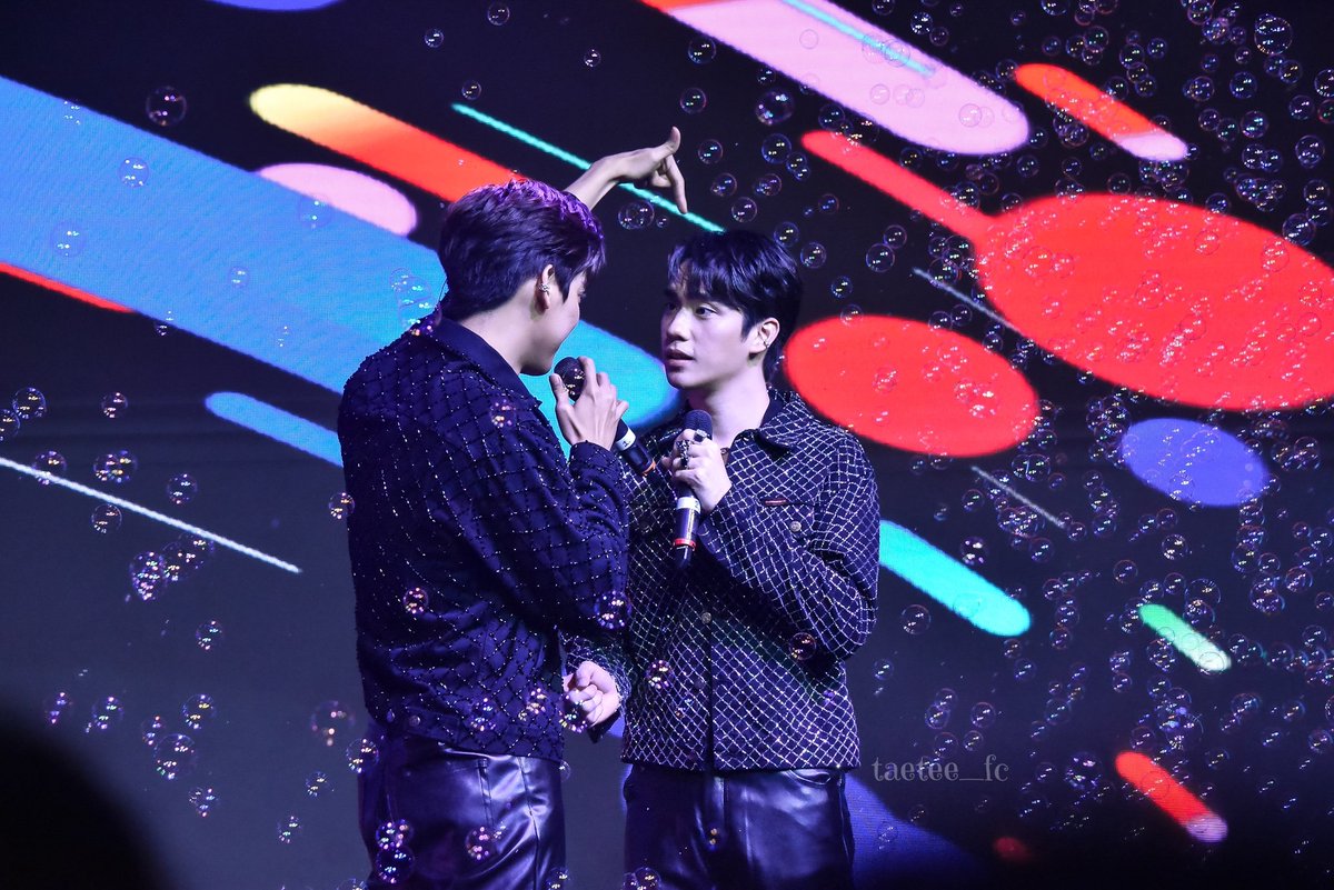 Taetee_FC's tweet photo. You are Mine ~
#TaeTeeTheJourneyMemory
#เต้ตี๋ชู้รักเรือล่ม
#TaeDarvid
#TEeThanapon
#TaeTee_FC https://t.co/BbopilwQlX