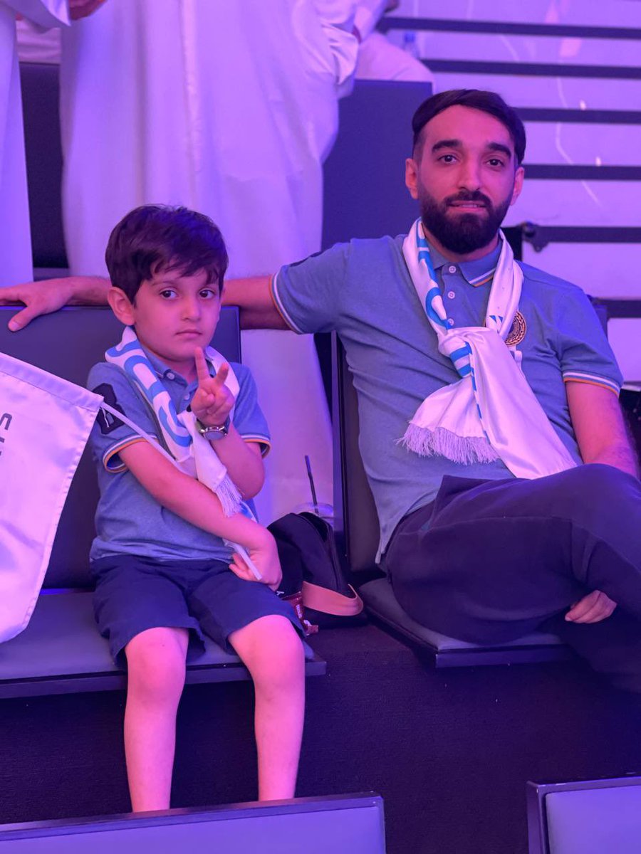 R8xesports's tweet photo. Like father, like son 👨‍👦💙
#R8_PMWI https://t.co/NCVYQ4DlRO
